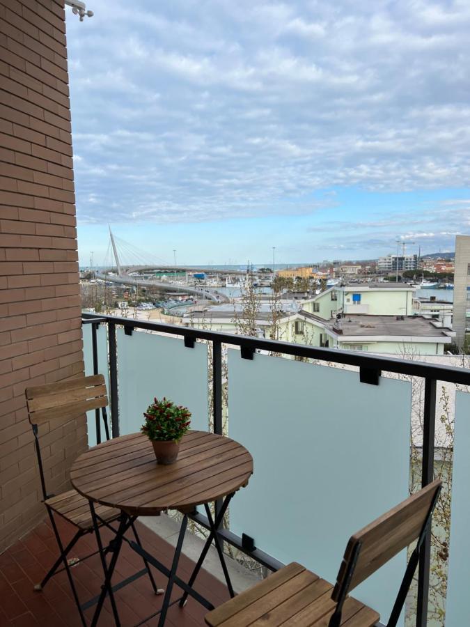 "Casa Incantevole" Fronte Mare Pescara - Appartamento Via Buozzi 外观 照片