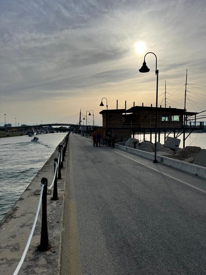 "Casa Incantevole" Fronte Mare Pescara - Appartamento Via Buozzi 外观 照片