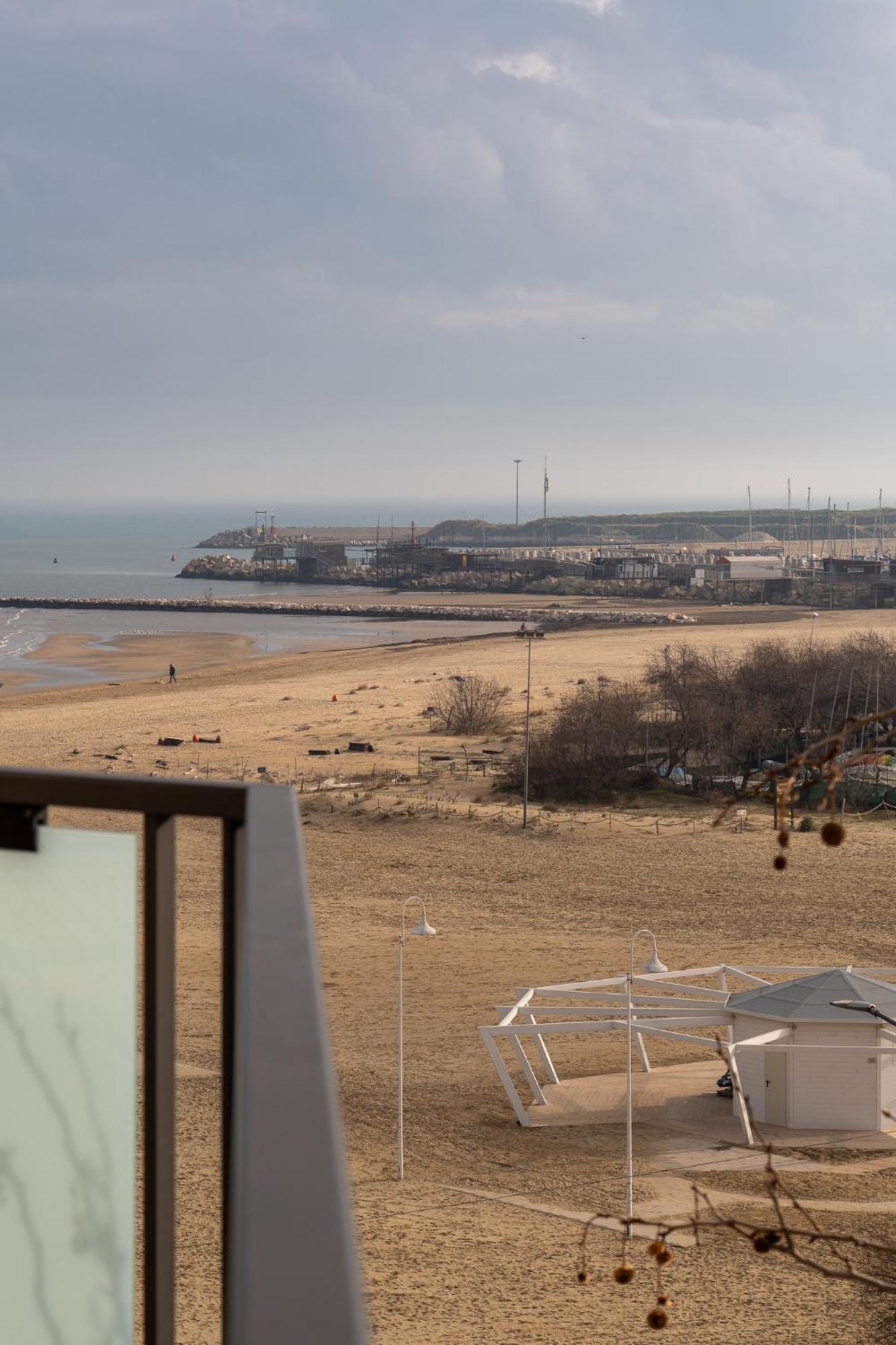 "Casa Incantevole" Fronte Mare Pescara - Appartamento Via Buozzi 外观 照片